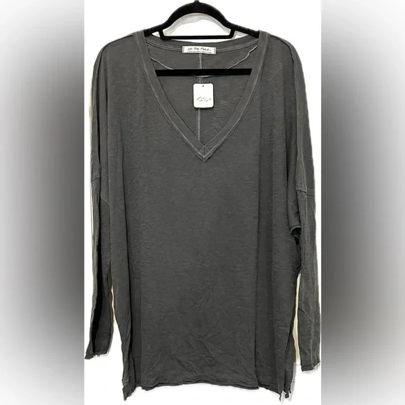 We the Free On My Mind V-Neck Shirt, Black but looks a dark Gray, Size Medium - Picture 2 of 10